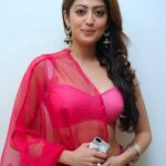 pranitha navel in pink 9