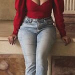 shwetha basu prasad cleavage 4