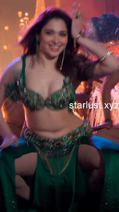 tamannah bhatia hot thick thighs spreading legs and navel 91