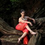 varalakshmi sarathkumar navel armpits 2