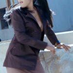 Anushka shetty hot cleavage navel and thighs in top bra suite open and mini skirt and sexy expressions HD pics starlust 28 scaled