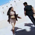 Anushka shetty hot cleavage navel and thighs in top bra suite open and mini skirt and sexy expressions HD pics starlust 48 scaled