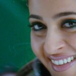 Anushka shetty hot thighs shake and navel in mini frock HD pics starlust (160)