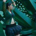 Anushka shetty hot thighs shake and navel in mini frock HD pics starlust (9)