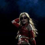 anitta showing ass in red panty HD pics 5