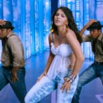 anushka shetty hot cleavage navel percing and back in ragada movie HD pics starlust (127)
