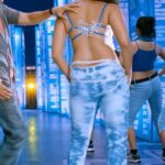 anushka shetty hot cleavage navel percing and back in ragada movie HD pics starlust (158)
