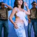 anushka shetty hot cleavage navel percing and back in ragada movie HD pics starlust (207)