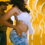 anushka shetty hot cleavage navel percing and back in ragada movie HD pics starlust (345)