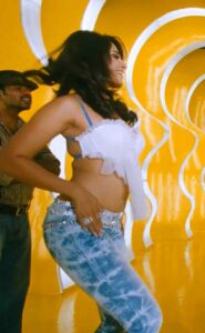 anushka shetty hot cleavage navel percing and back in ragada movie HD pics starlust (345)