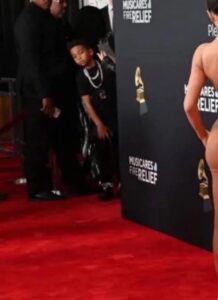 bianca censori nude showing boops and pussy in fully transparant cloth at grammy awards 2025 starlust 12