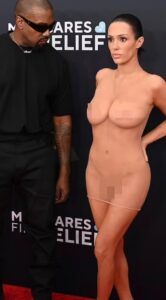 bianca censori nude showing boops and pussy in fully transparant cloth at grammy awards 2025 starlust 23