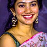 sai pallavi HD wallpapers face closeup looking sexy with red lips and pimples 65