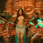 tamanna hot thick thighs in silver skirt navel and cleavage and armpits show HD aranmanai 4 starlust 116 scaled
