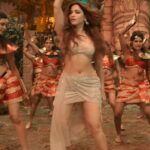 tamanna hot thick thighs in silver skirt navel and cleavage and armpits show HD aranmanai 4 starlust 154 scaled