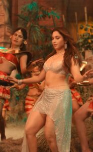 tamanna hot thick thighs in silver skirt navel and cleavage and armpits show HD aranmanai 4 starlust 90 scaled