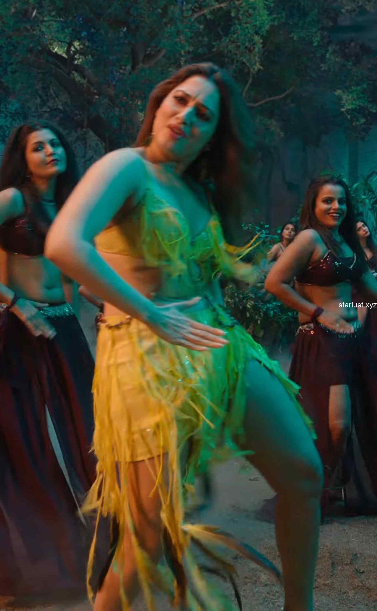 tamannaah bhatia hot thighs and armpits navel in yellow mini skirt and panty slip starlust 170 scaled