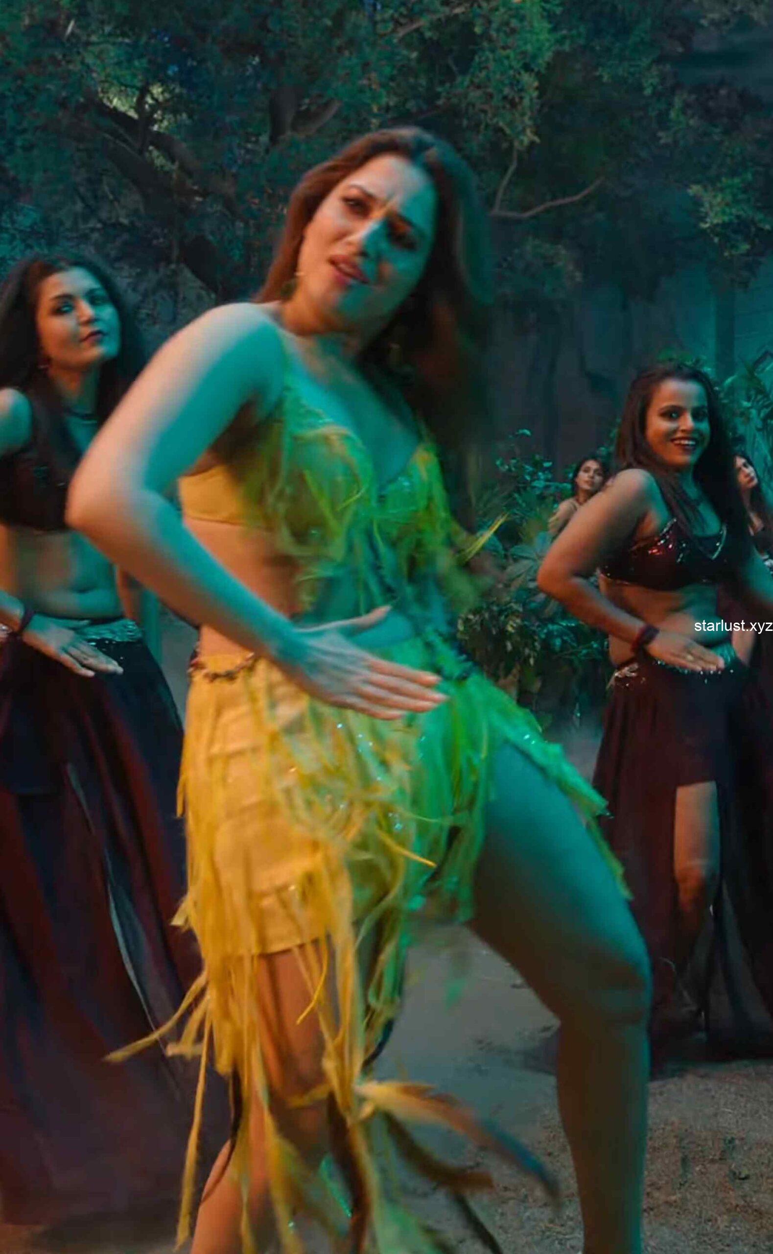 tamannaah bhatia hot thighs and armpits navel in yellow mini skirt and panty slip starlust 177 scaled