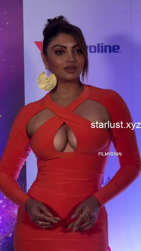 AKANSHA PURI BUSTY HOT BABE NEEDS HARD FUCK PLEASURE CLEAVAGE AND CURVES VIEW