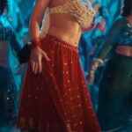 Ketika sharma hot oily navel hole and cleavage show from robinhood movie starlust (122)