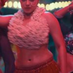 Ketika sharma hot oily navel hole and cleavage show from robinhood movie starlust (14)