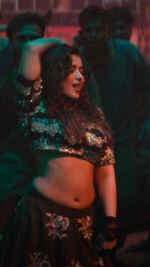 Ketika sharma hot oily navel hole and cleavage show from robinhood movie starlust (153)