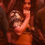 Ketika sharma hot oily navel hole and cleavage show from robinhood movie starlust (154)