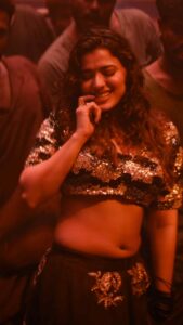 Ketika sharma hot oily navel hole and cleavage show from robinhood movie starlust (167)