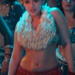 Ketika sharma hot oily navel hole and cleavage show from robinhood movie starlust (25)