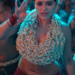 Ketika sharma hot oily navel hole and cleavage show from robinhood movie starlust (43)