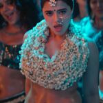 Ketika sharma hot oily navel hole and cleavage show from robinhood movie starlust (47)