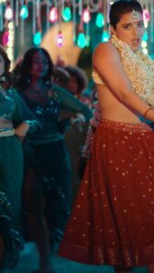 Ketika sharma hot oily navel hole and cleavage show from robinhood movie starlust (74)