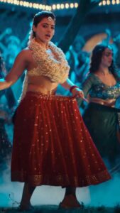 Ketika sharma hot oily navel hole and cleavage show from robinhood movie starlust (83)