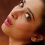 Tamannaah bhatia hot thighs shake and armpits in black slit dress from jailer movies (200)