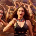 Tamannaah bhatia hot thighs shake and armpits in black slit dress from jailer movies (32)