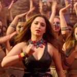 Tamannaah bhatia hot thighs shake and armpits in black slit dress from jailer movies (36)