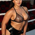 anushka shetty hot boops and thighs show in boxing ring ai (7)