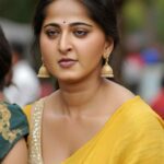 anushka shetty hot thick thighs navel and cleavage show ai images HD (30)