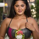 anushka shetty hot thick thighs navel and cleavage show ai images HD (4)