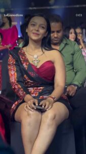 nithya shetty big thick thighs hot unseen pics HD starlust (35)