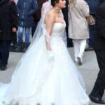 selena gomez big cleavage show in wedding dress (8)