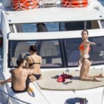 selena gomez booty ass in boat (8)