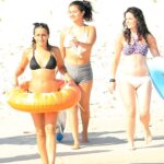 selena gomez camel toe pussy shape in beach HD pics (10)