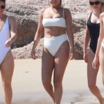 selena gomez hot booty ass show in white bikini HD (8)