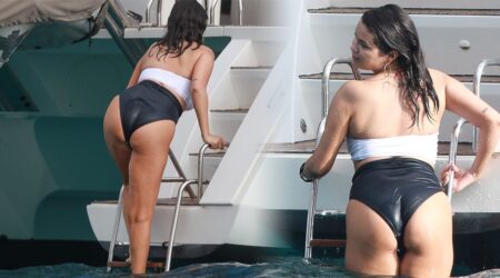 selena gomez wet panty showing big booty ass