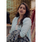 ayesha khan hot thick thighs in white bodycon HD starlust (11)