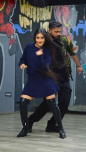 dhanashree varma hot thighs shake and panty unseen photos starlust (163)