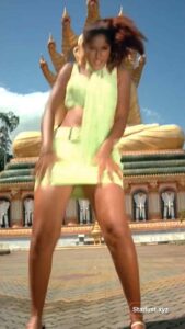 ileana dcruz hot thick thighs and booty unseen photos starlust (113)