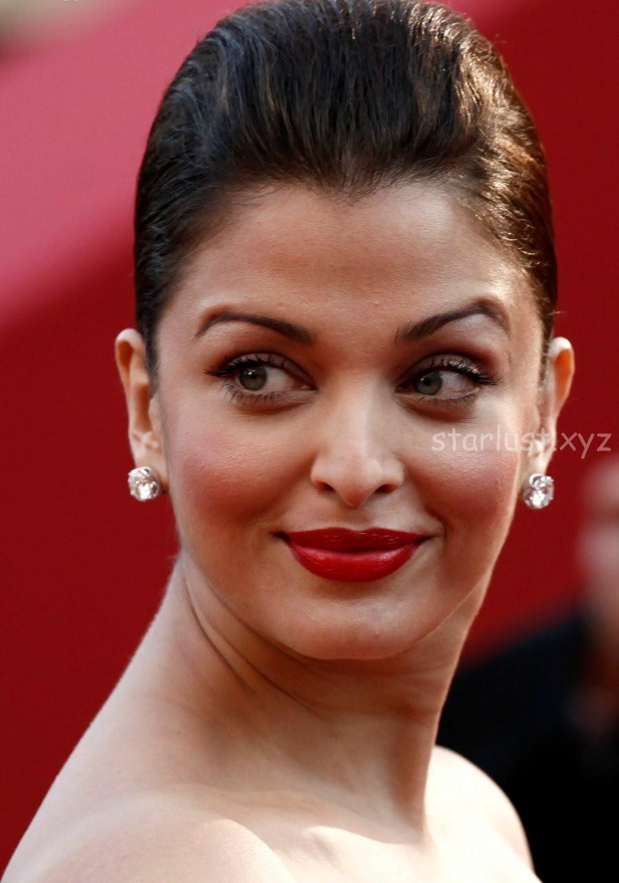 Aishwarya rai glam pics from cannes 2025 with sindhoor (33)