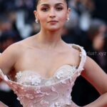 Alia bhat glam avatar from cannes 2025 HD (13)